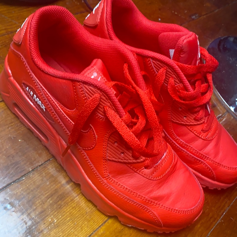 Nike red air force max